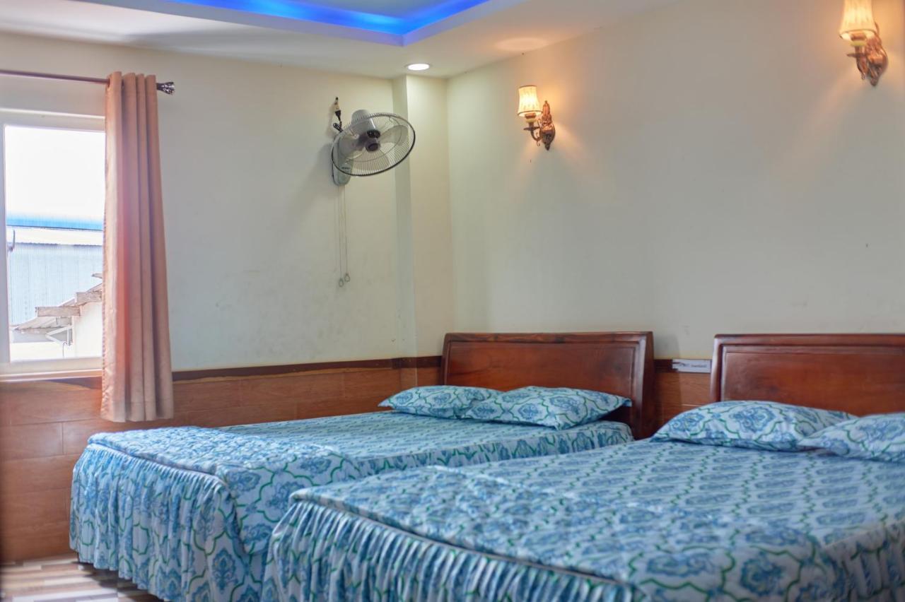 Hoa Anh Dao 2 Hotel Thuan An Exterior foto